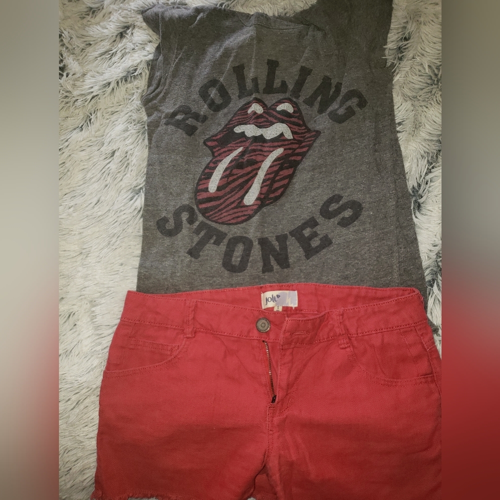 2 peice set rolling stones t-shirt medium with red shorts size 5.